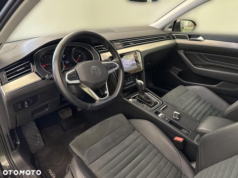 Volkswagen Passat 1.5 TSI EVO Elegance DSG - 10