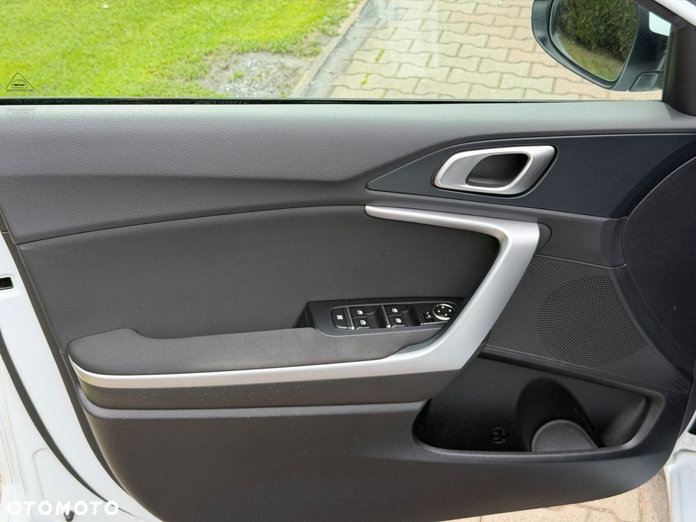 Kia Ceed 1.4 L Business Line Plus - 30