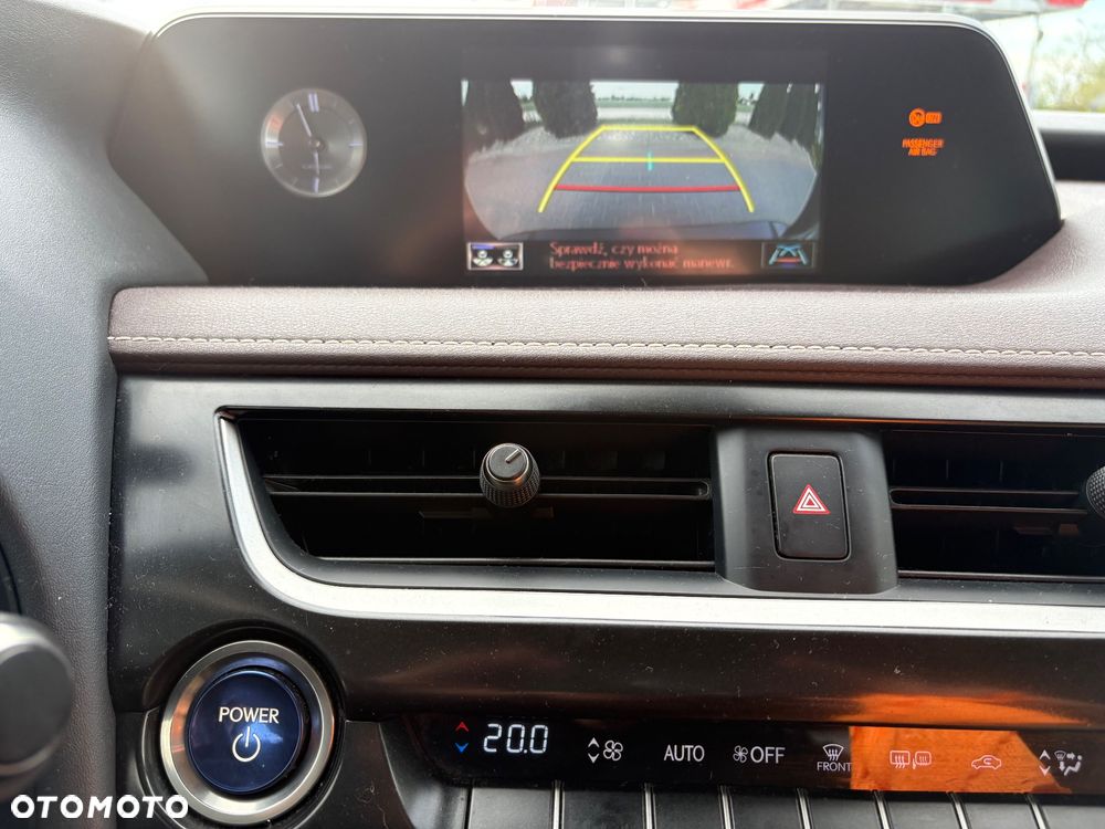 Lexus UX 250h GPF Business Edition 2WD - 13