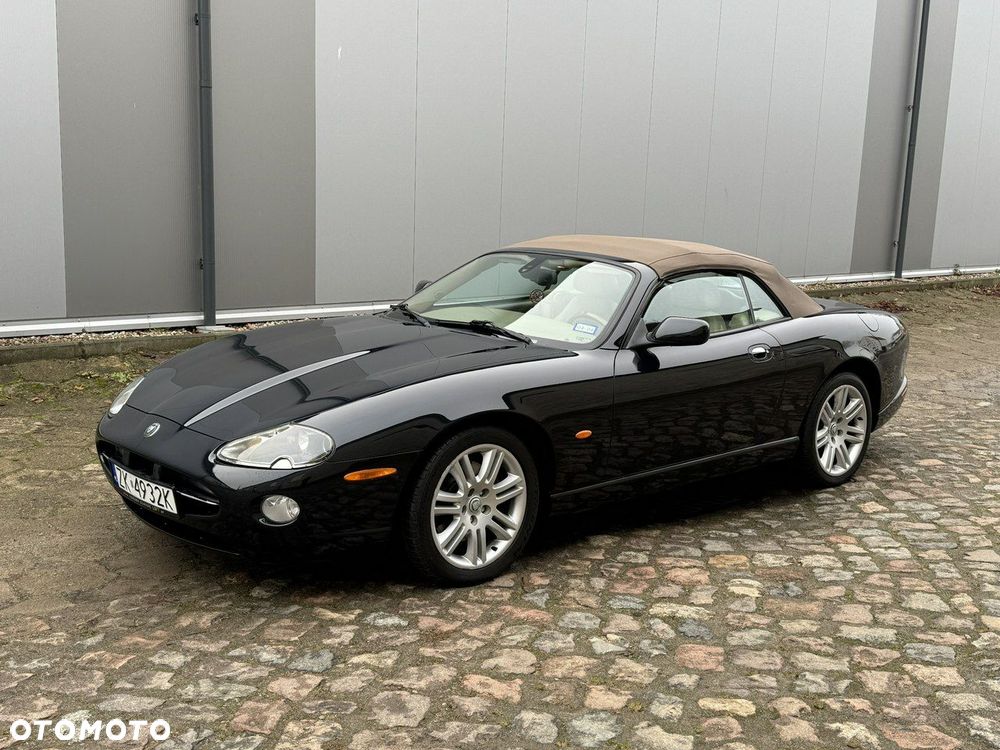 Jaguar XK8 - 1