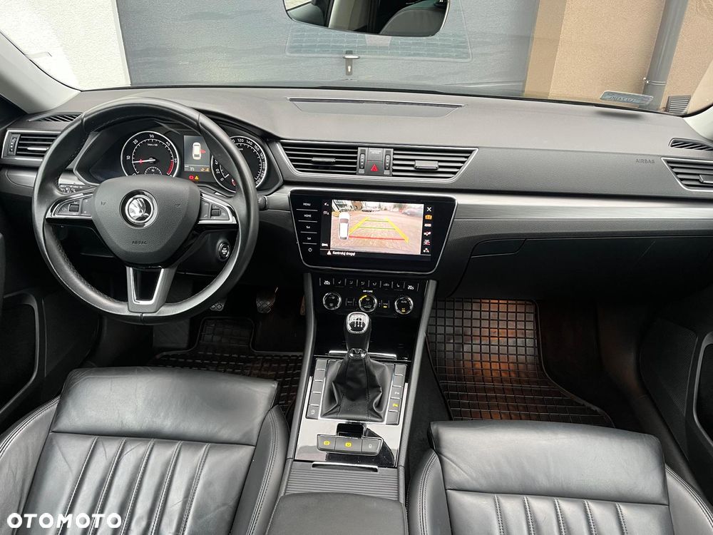 Skoda Superb 1.6 TDI GreenLine - 13