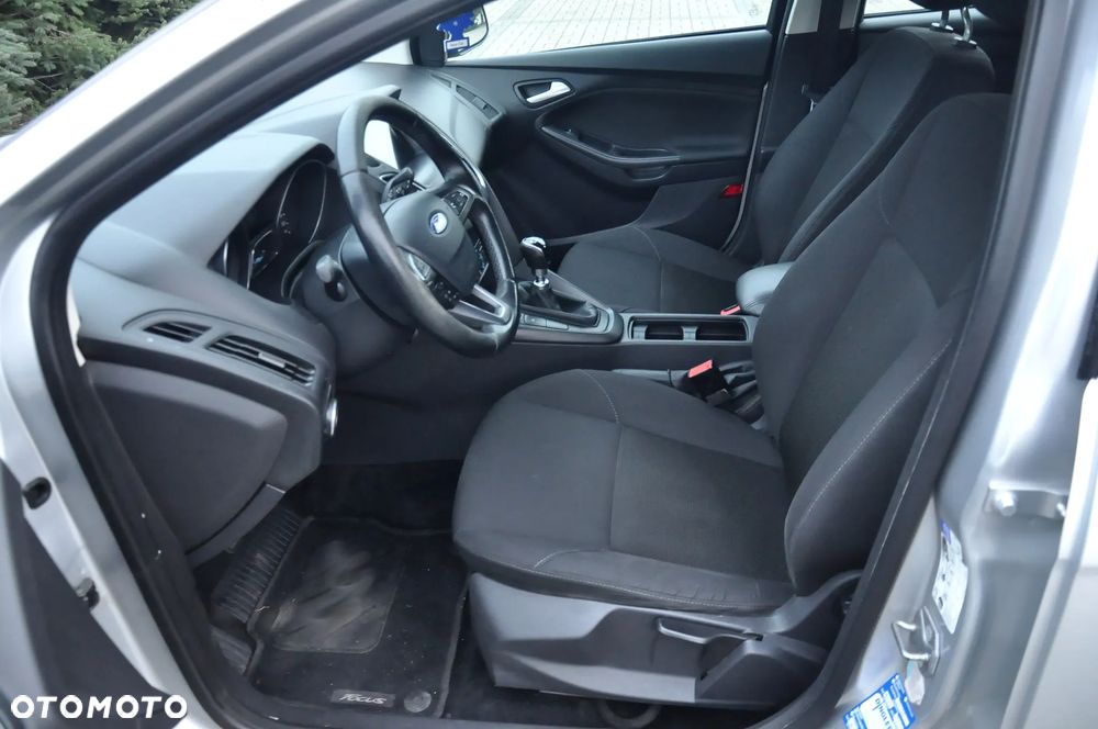 Ford Focus 1.5 TDCi DPF Start-Stopp-System Business - 23