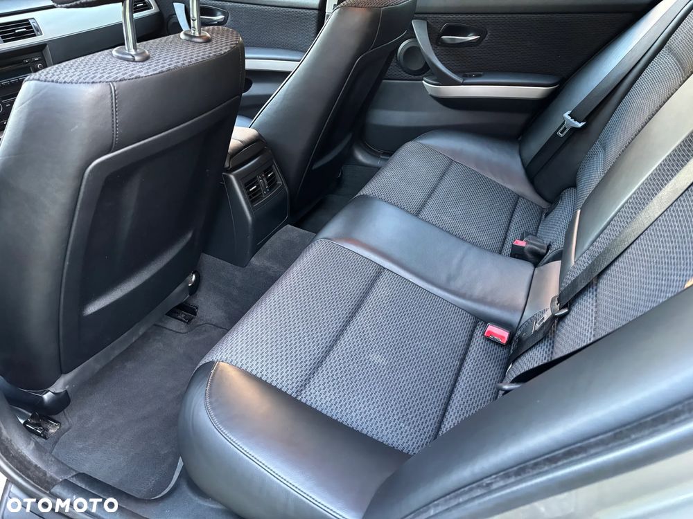 BMW Seria 3 318d - 18