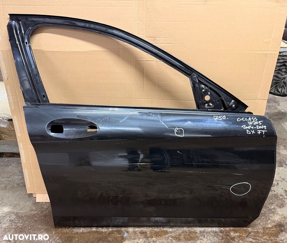 Usa dreapta fata MERCEDES C-class W205 an 2014-2019 cu defect - 1