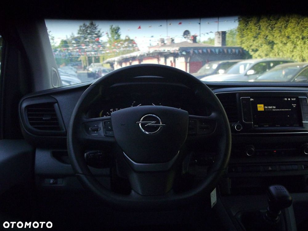 Opel Vivaro - 21
