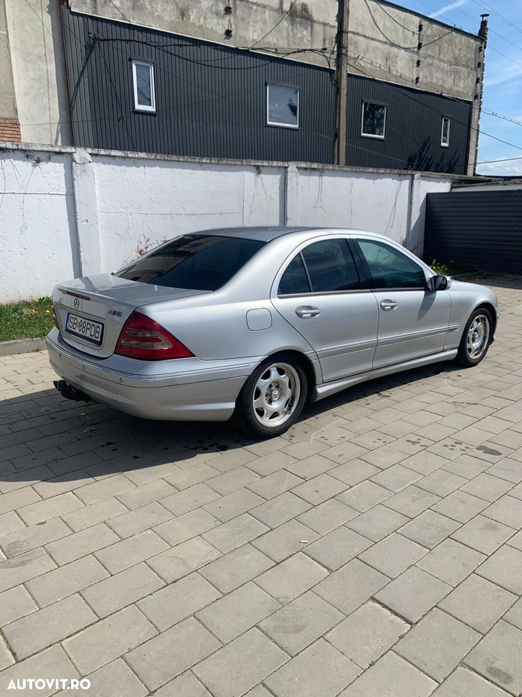 Mercedes-Benz C - 4