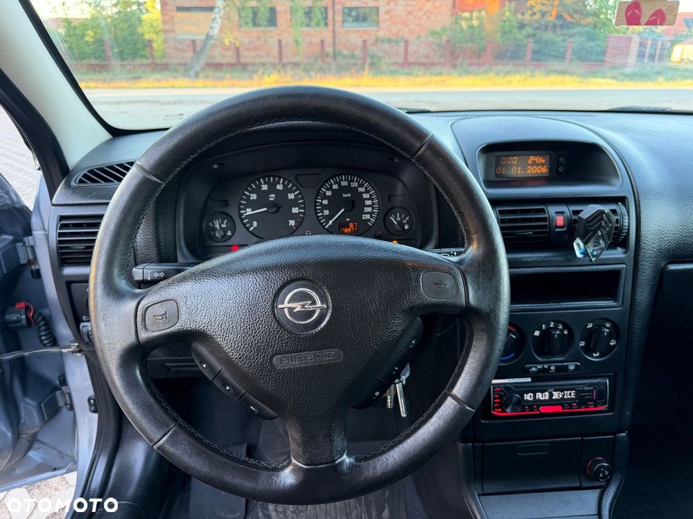Opel Astra 1.4 Enjoy - 22