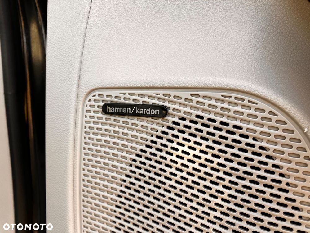 Chrysler Pacifica - 21