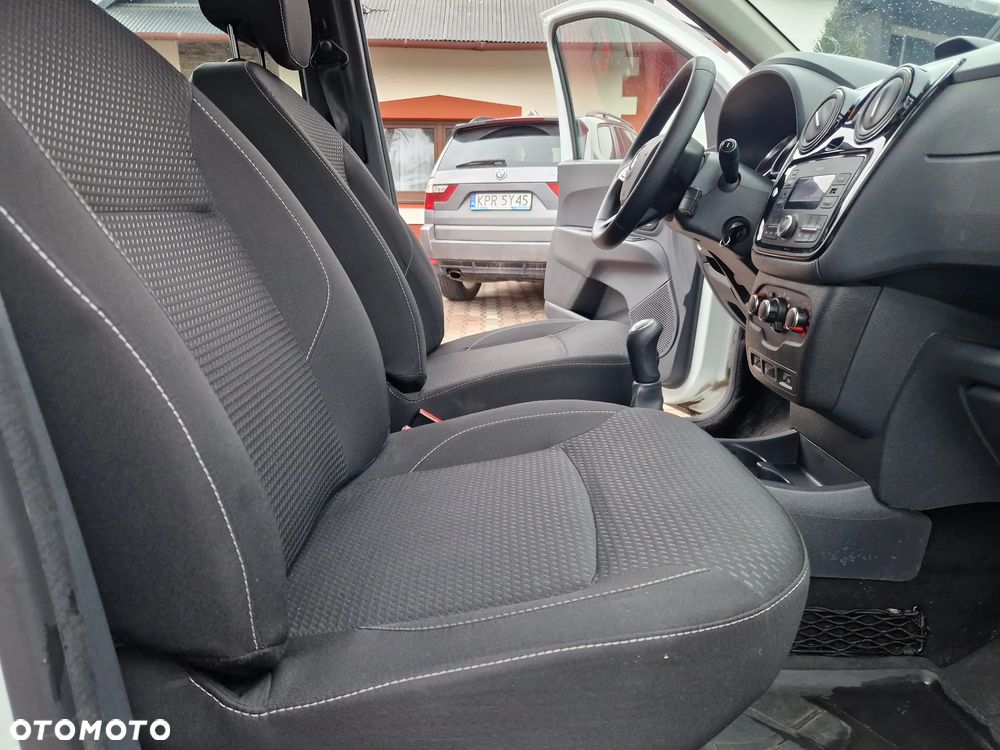 Dacia Lodgy 1.6 SCe Laureate S&S - 25