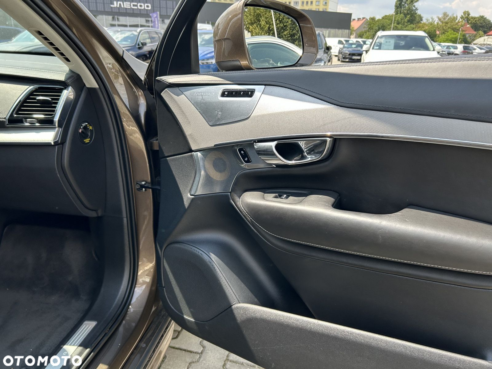 Volvo XC 90 - 22