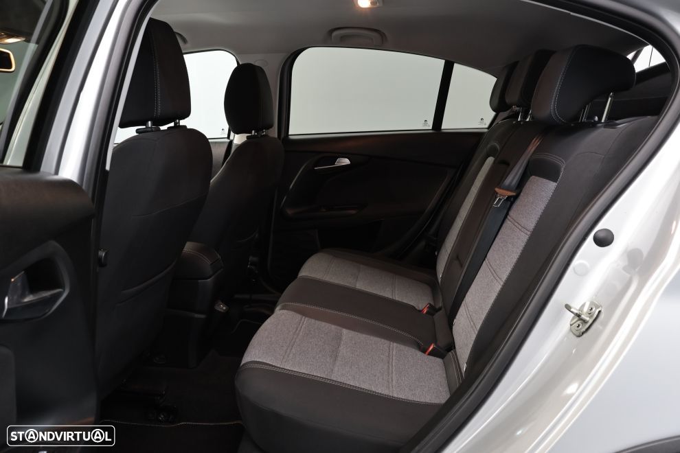 Fiat Tipo Cross 1.3 Multijet - 25