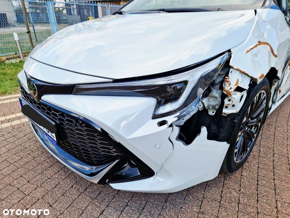 Toyota Corolla 2.0 Hybrid GR Sport Dynamic - 10