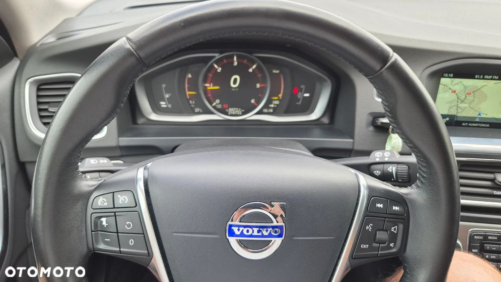 Volvo V60 D2 Kinetic - 13