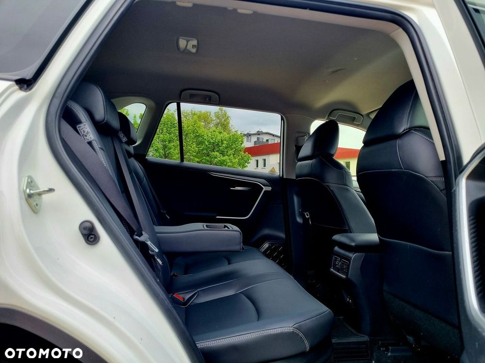 Toyota RAV4 - 11