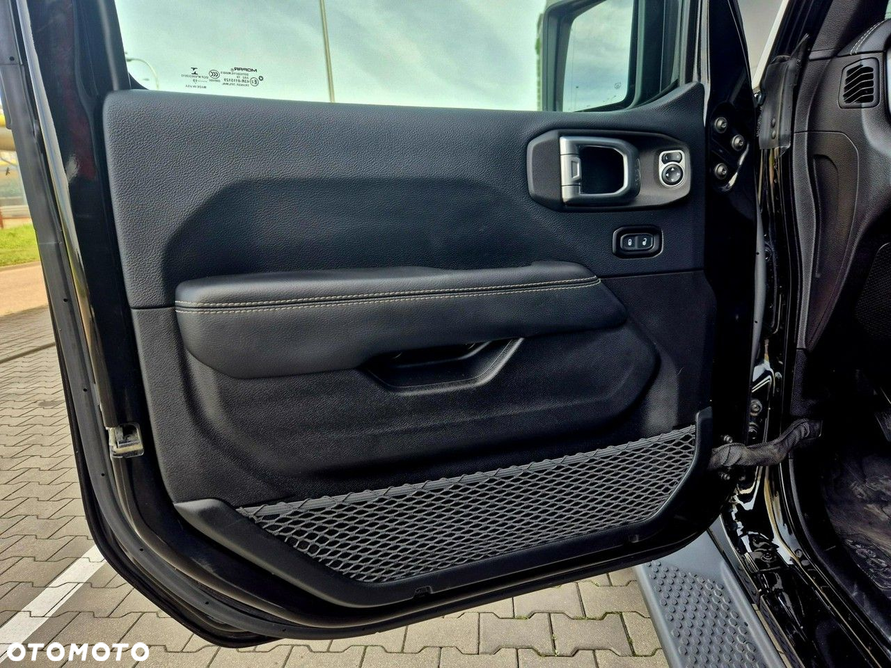 Jeep Wrangler - 6