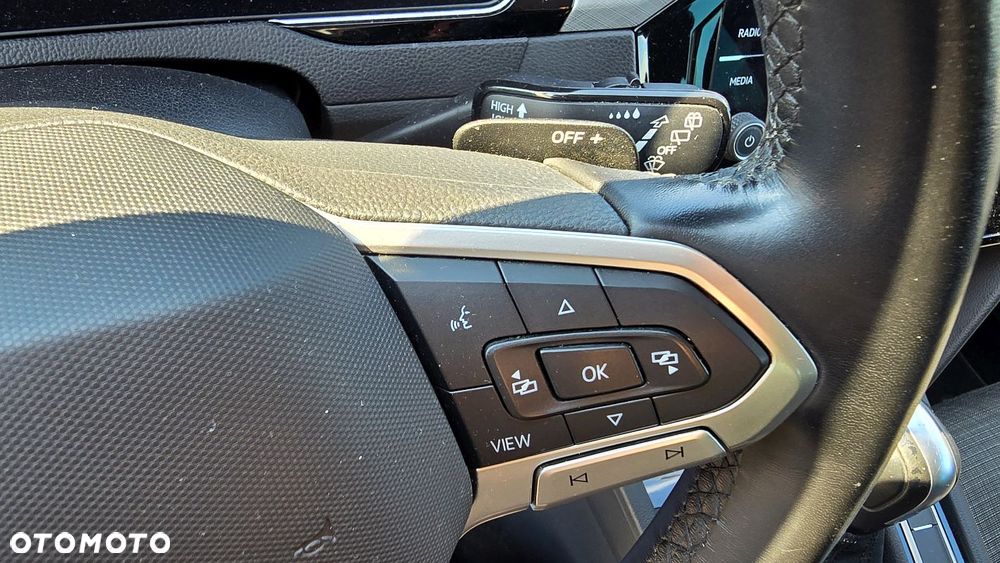Volkswagen Passat Variant 2.0 TDI EVO Business DSG - 31