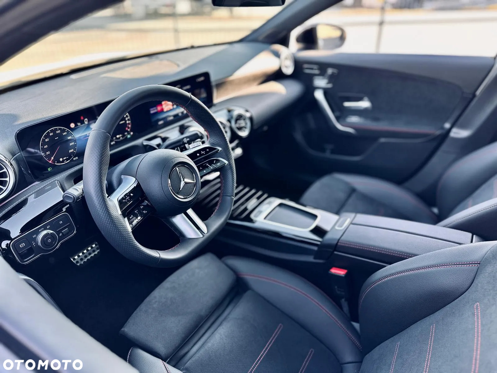 Mercedes-Benz Klasa A 250 e PHEV AMG Line 8G-DCT - 25