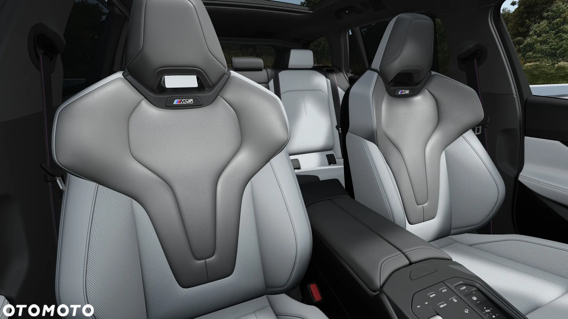 BMW M5 xDrive Touring - 12