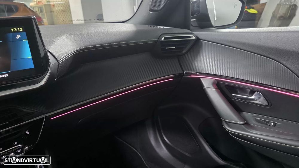 Peugeot e-2008 50 kWh GT Pack - 14