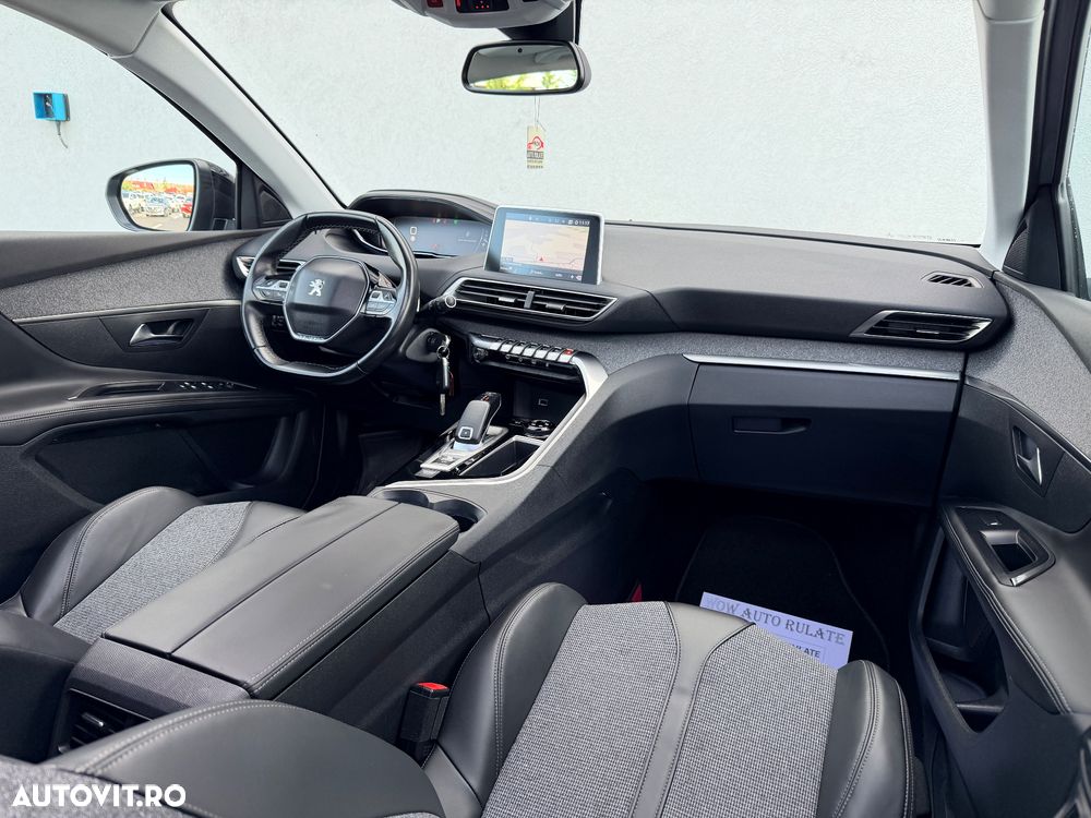 Peugeot 5008 PureTech 130 EAT6 Allure - 21