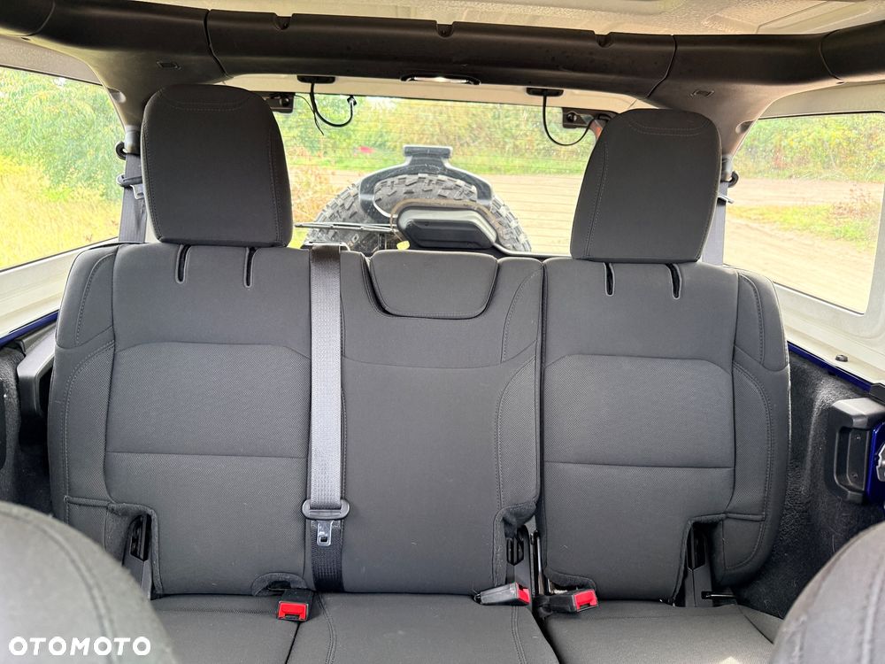 Jeep Wrangler Unlimited 3.6 Automatik Sahara - 38