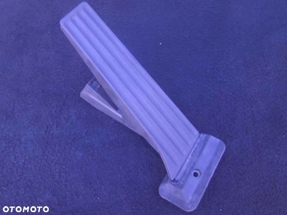 PEDAŁ GAZU POTENCJOMETR 6789998 BMW X1 X3 X5 E60 E70 E83 E87 E90 F01 F02 F10 F11 F15 F25 - 1