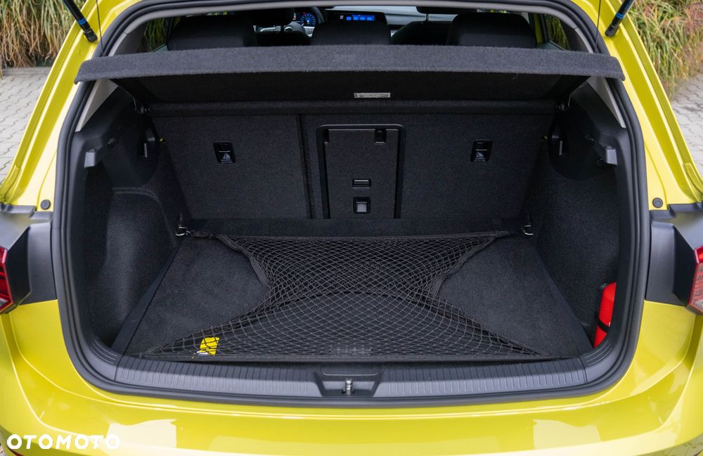 Volkswagen Golf VIII 1.5 eTSI EVO Style DSG - 30