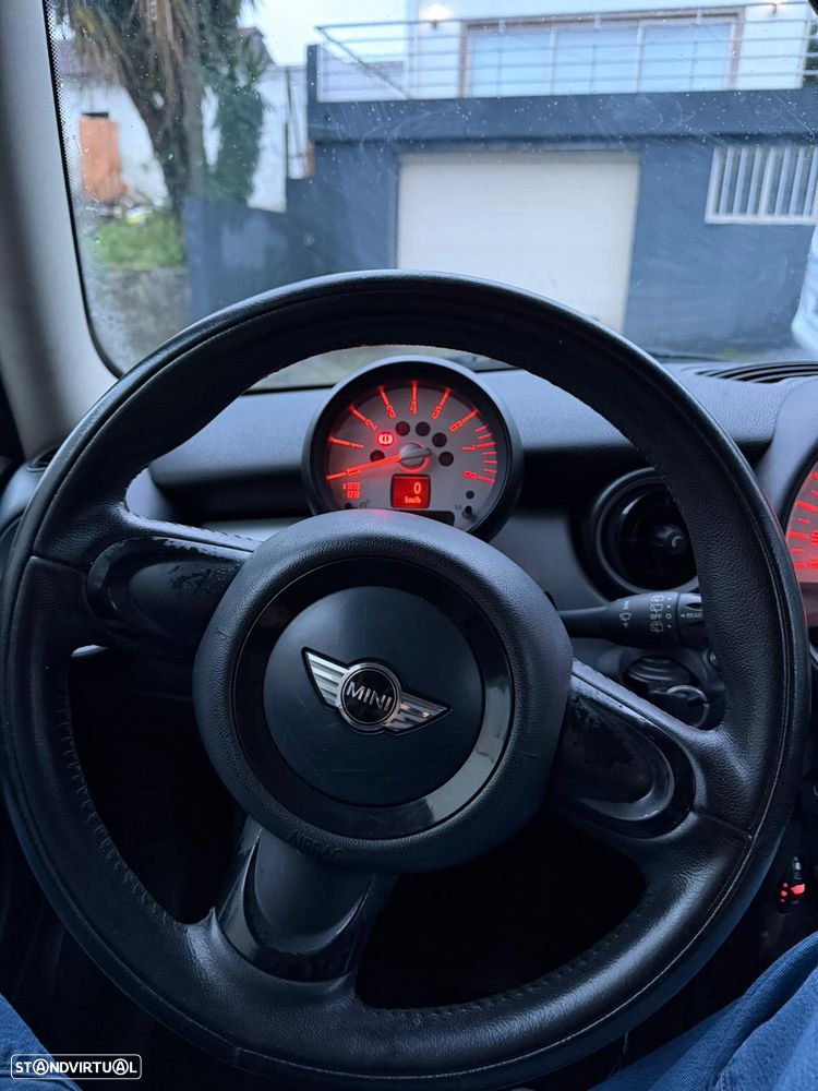 MINI 3 Portas One - 6