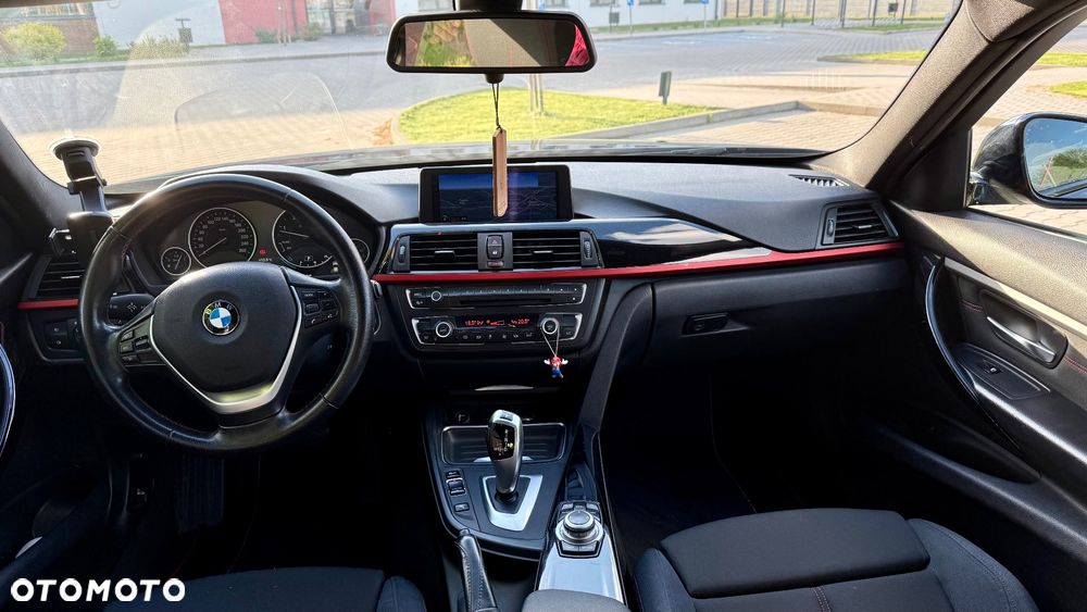 BMW Seria 3 320d Sport Line - 6