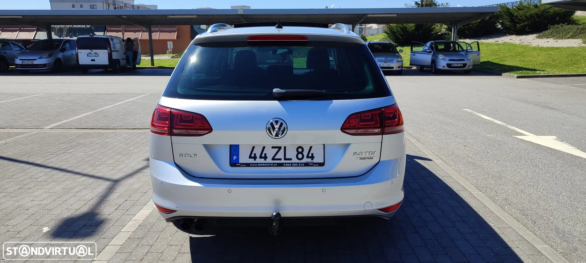 VW Golf Variant 2.0 TDi 4Motion BlueMotion Highline - 4