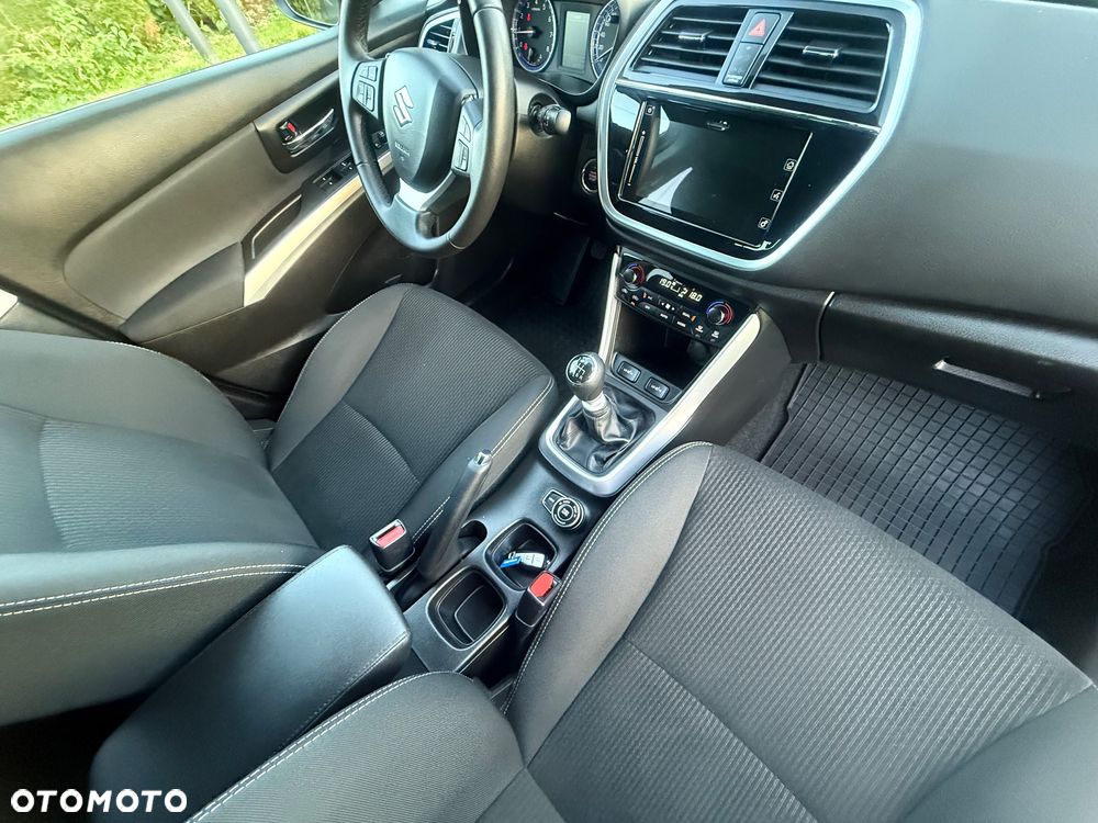 Suzuki S-Cross - 26