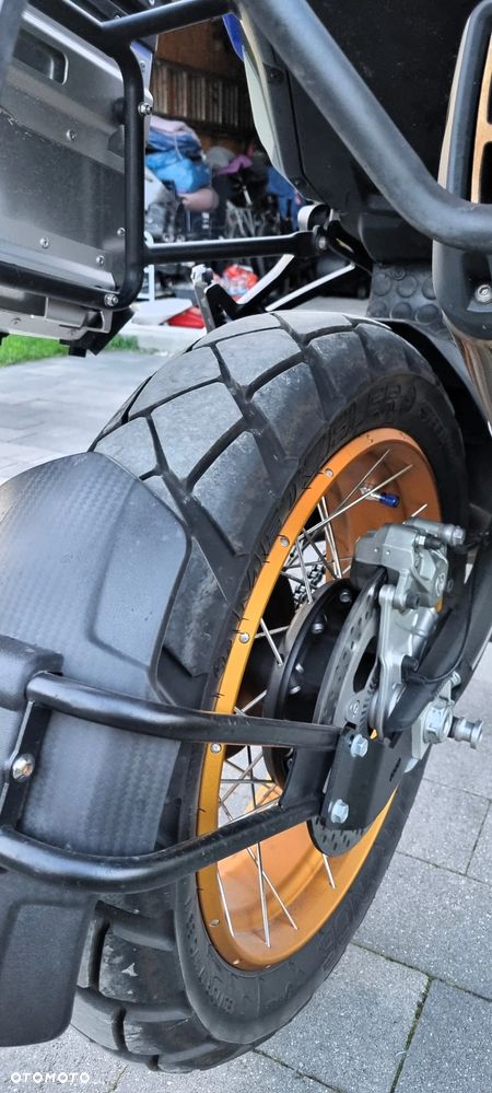 QJMOTOR SRT 800SX - 14