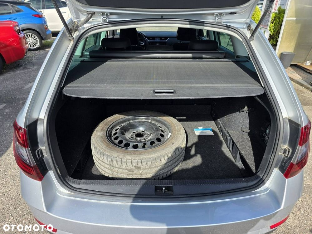 Skoda Octavia 1.4 TSI Ambition - 38