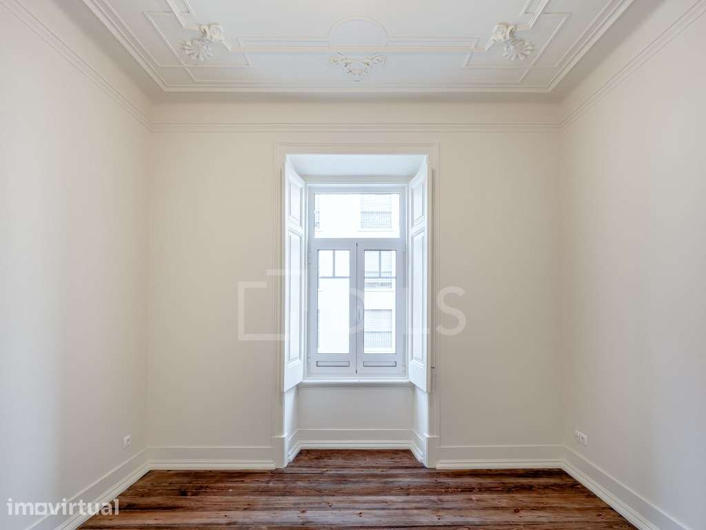 Apartamento T3 + 1, com varanda, em Campo de Ourique - Grande imagem: 2/60