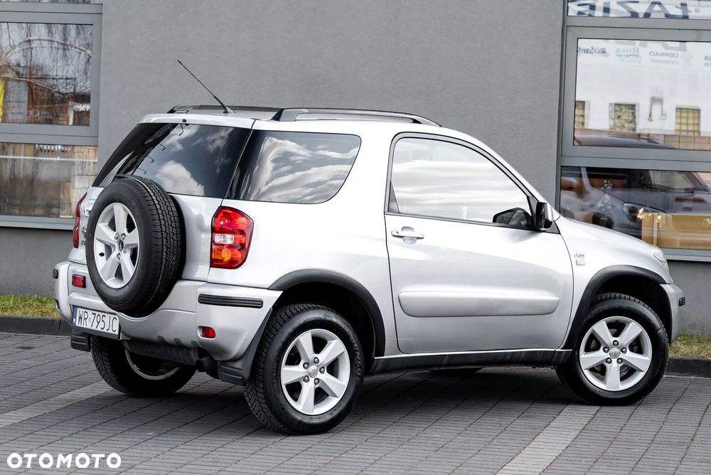 Toyota RAV4 D-4D 4x4 Executive - 16