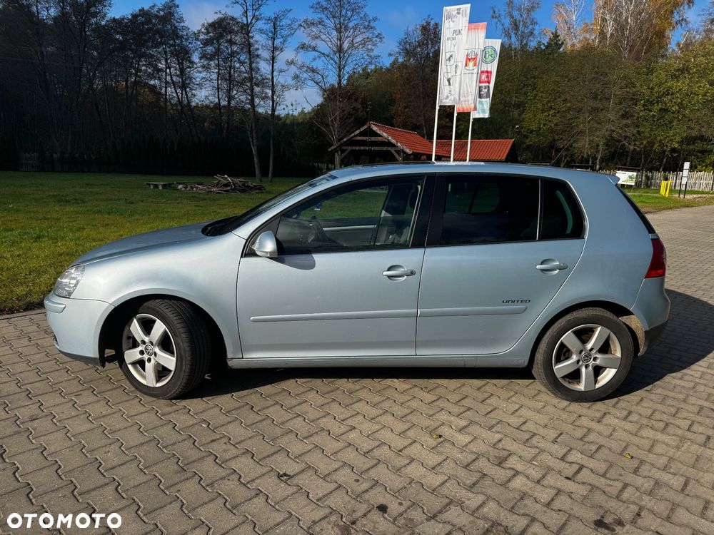 Volkswagen Golf 1.4 TSI DSG United - 3