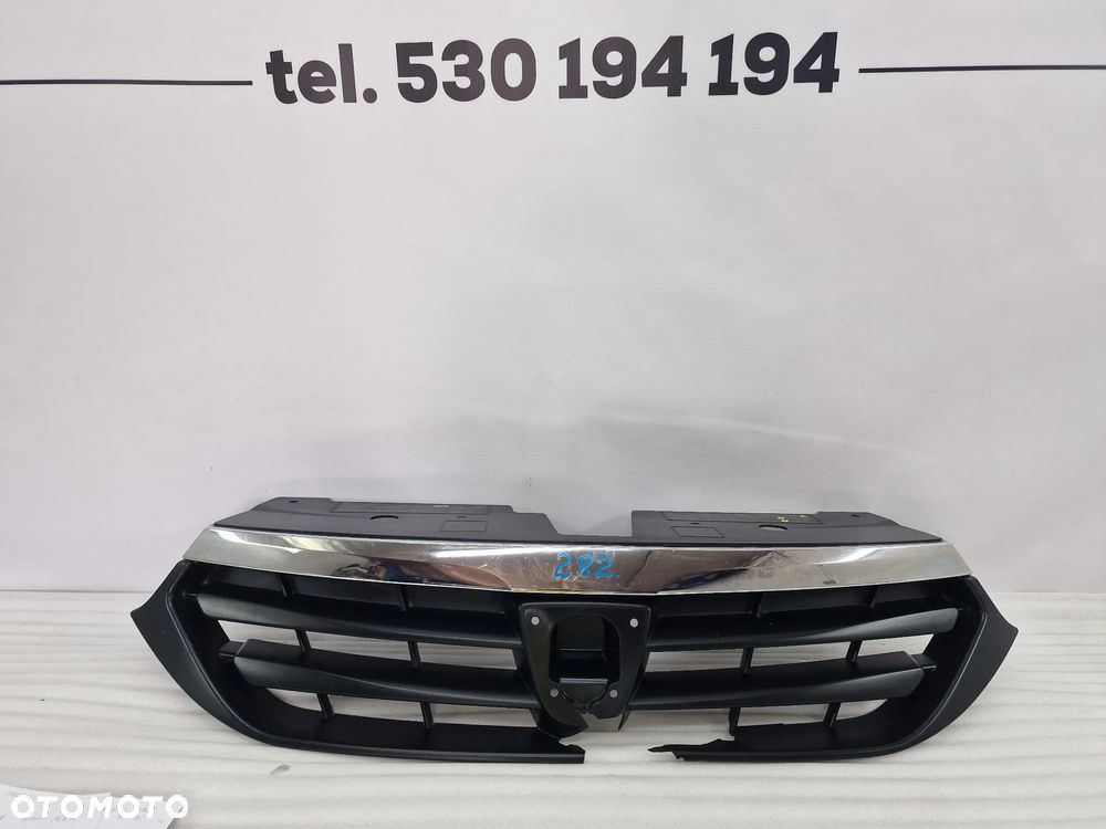 DACIA LODGY 12- ATRAPA / GRILL PRZEDNI PRZÓD + CHROM , NR 623104478R , NR AUKCJI GR282 - 1