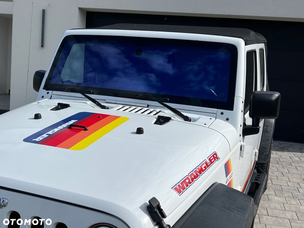 Jeep Wrangler 2.8 CRD Unlim Sport - 3