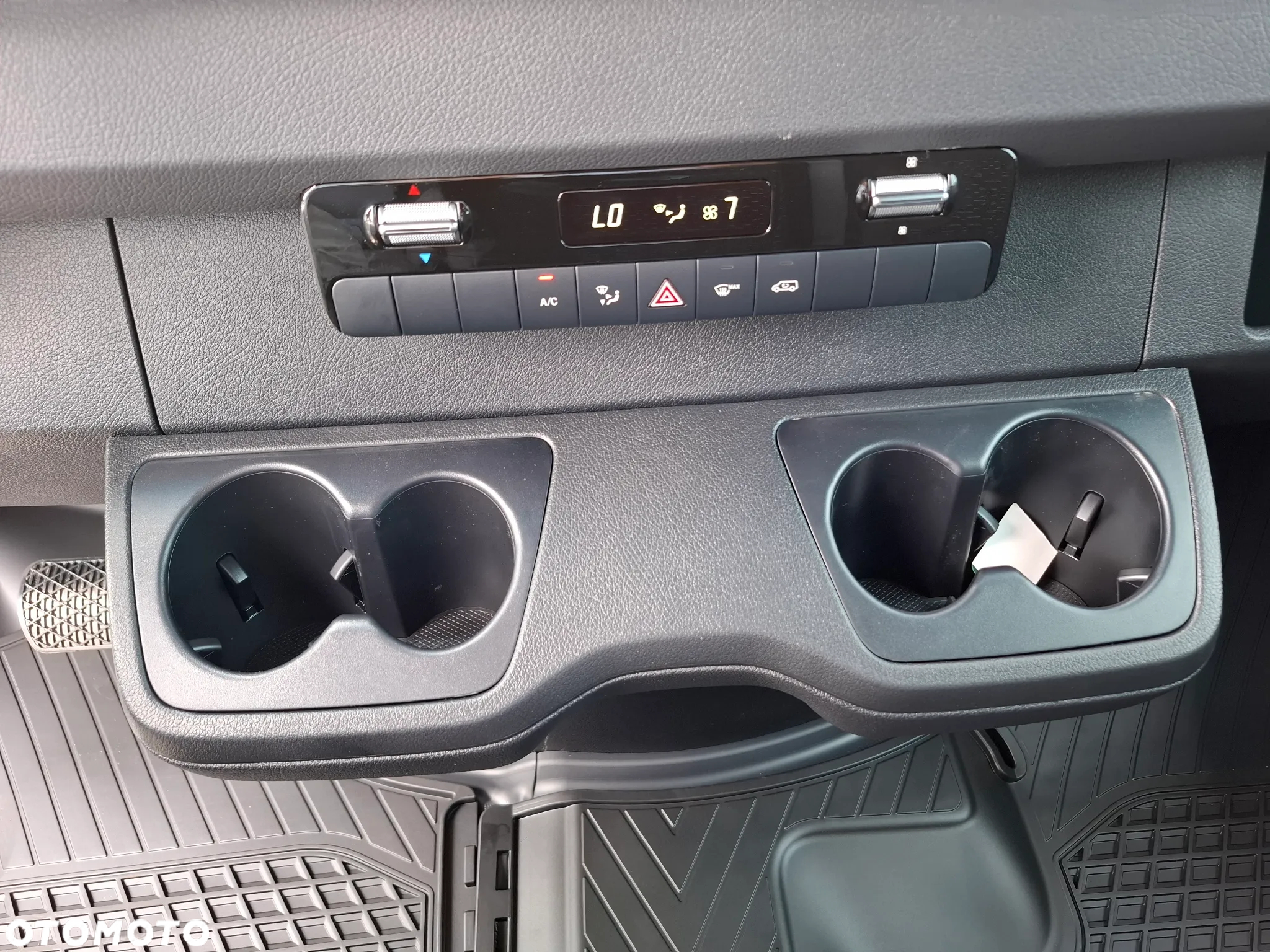 Mercedes-Benz Sprinter 317 CDI Furgon PRO długi 4325 mm L3H2 - 25