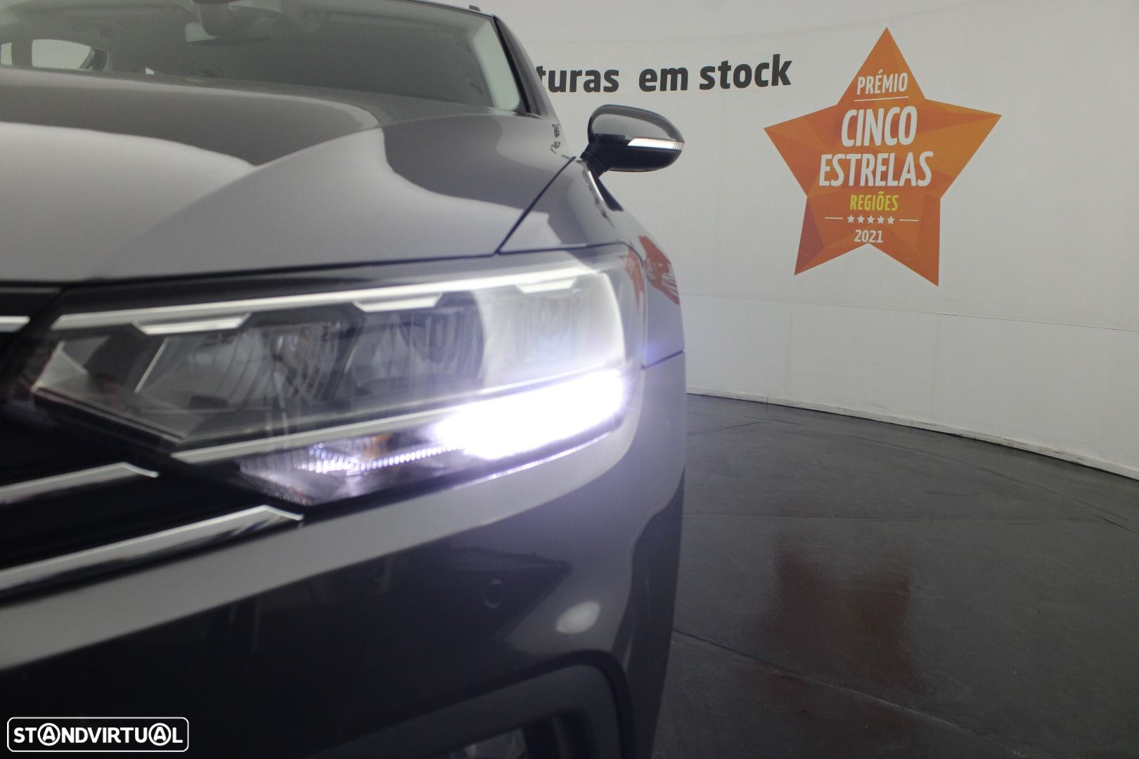 VW Passat Variant 1.6 TDI Business DSG - 36
