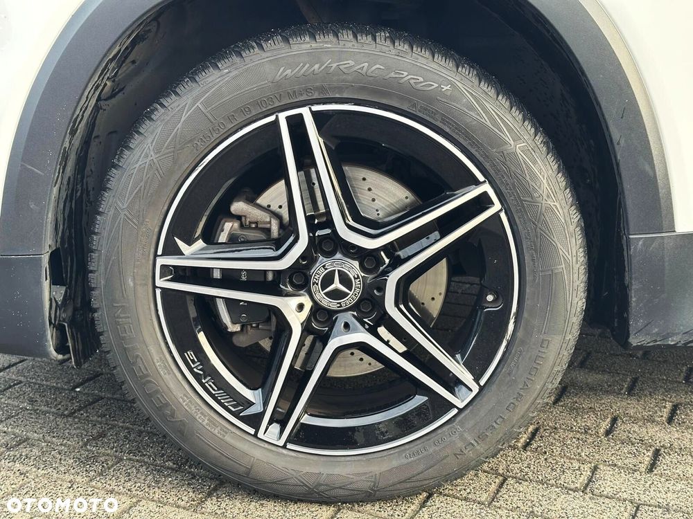 Mercedes-Benz GLB - 18