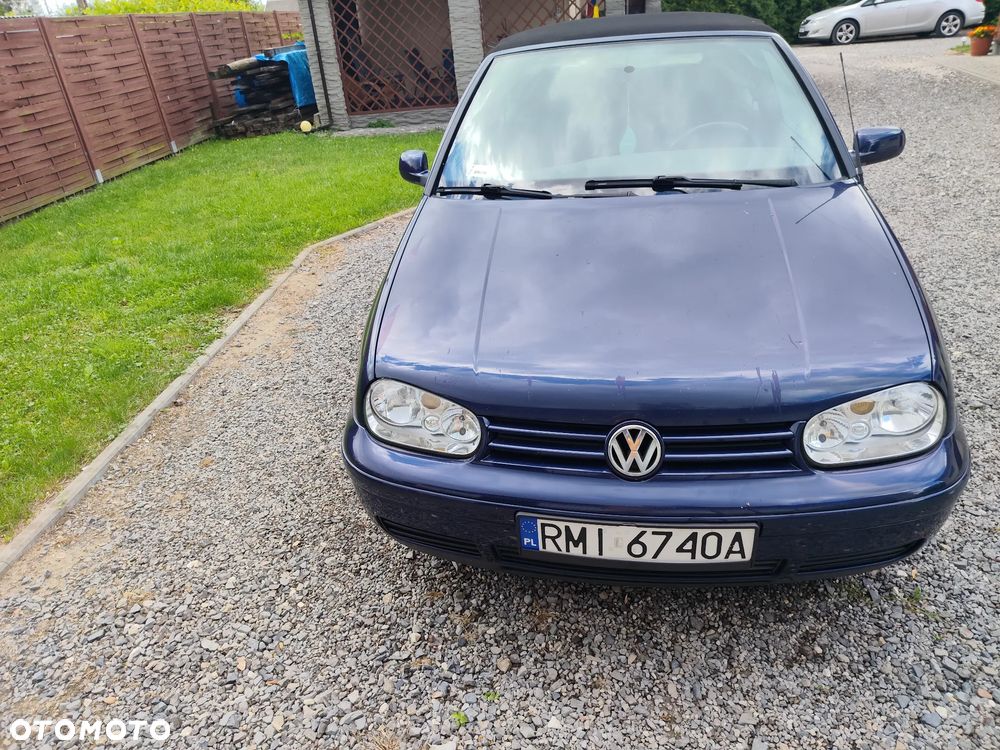 Volkswagen Golf 1.6 Basis - 2