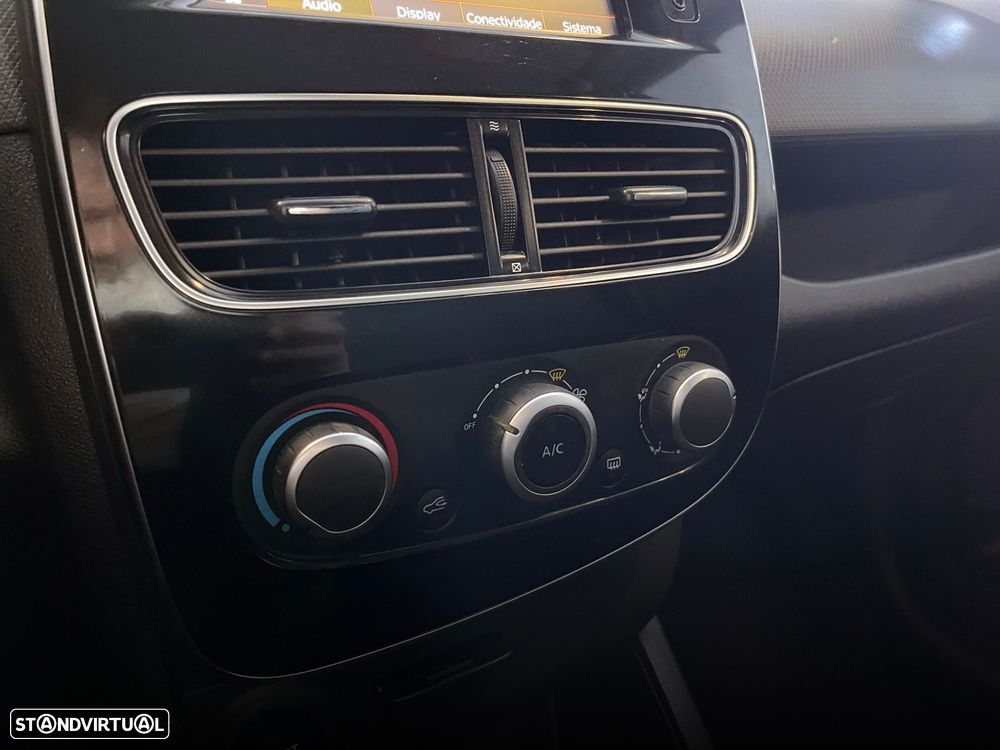 Renault Clio 1.0 TCe Limited - 18
