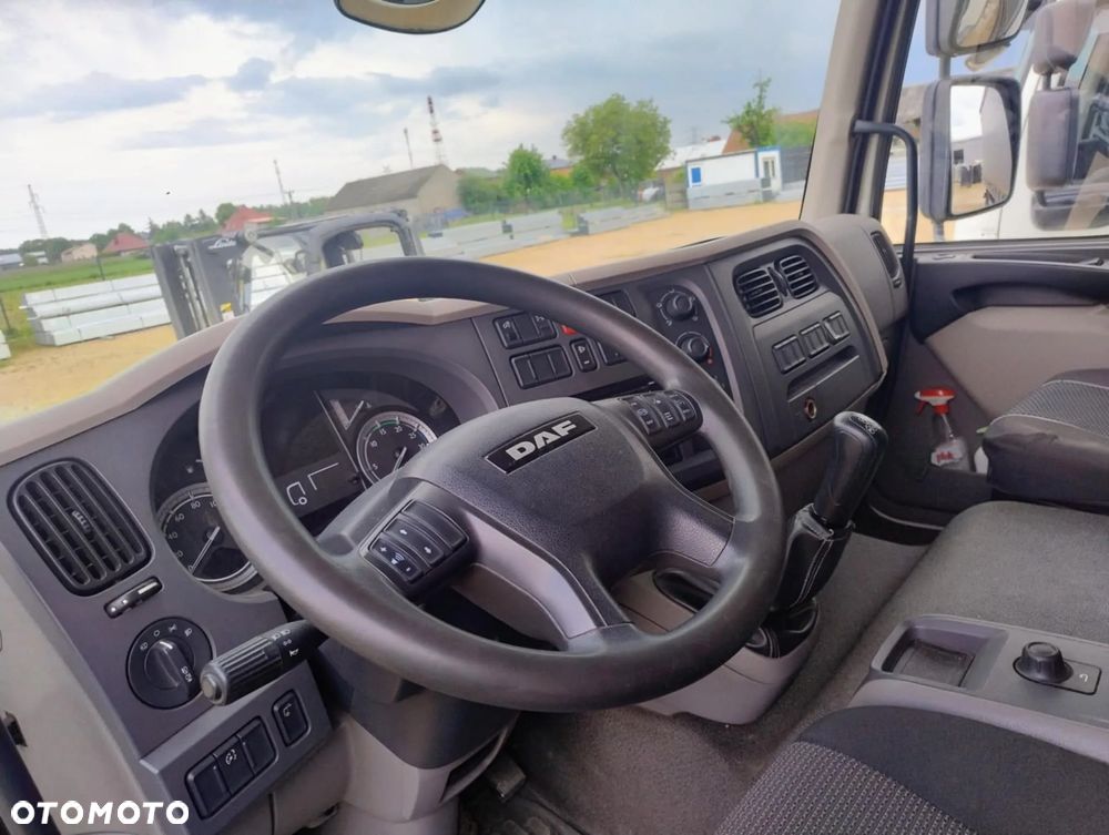 DAF LF 250 / firanka 18 EPAL / kab. sypialna - 5