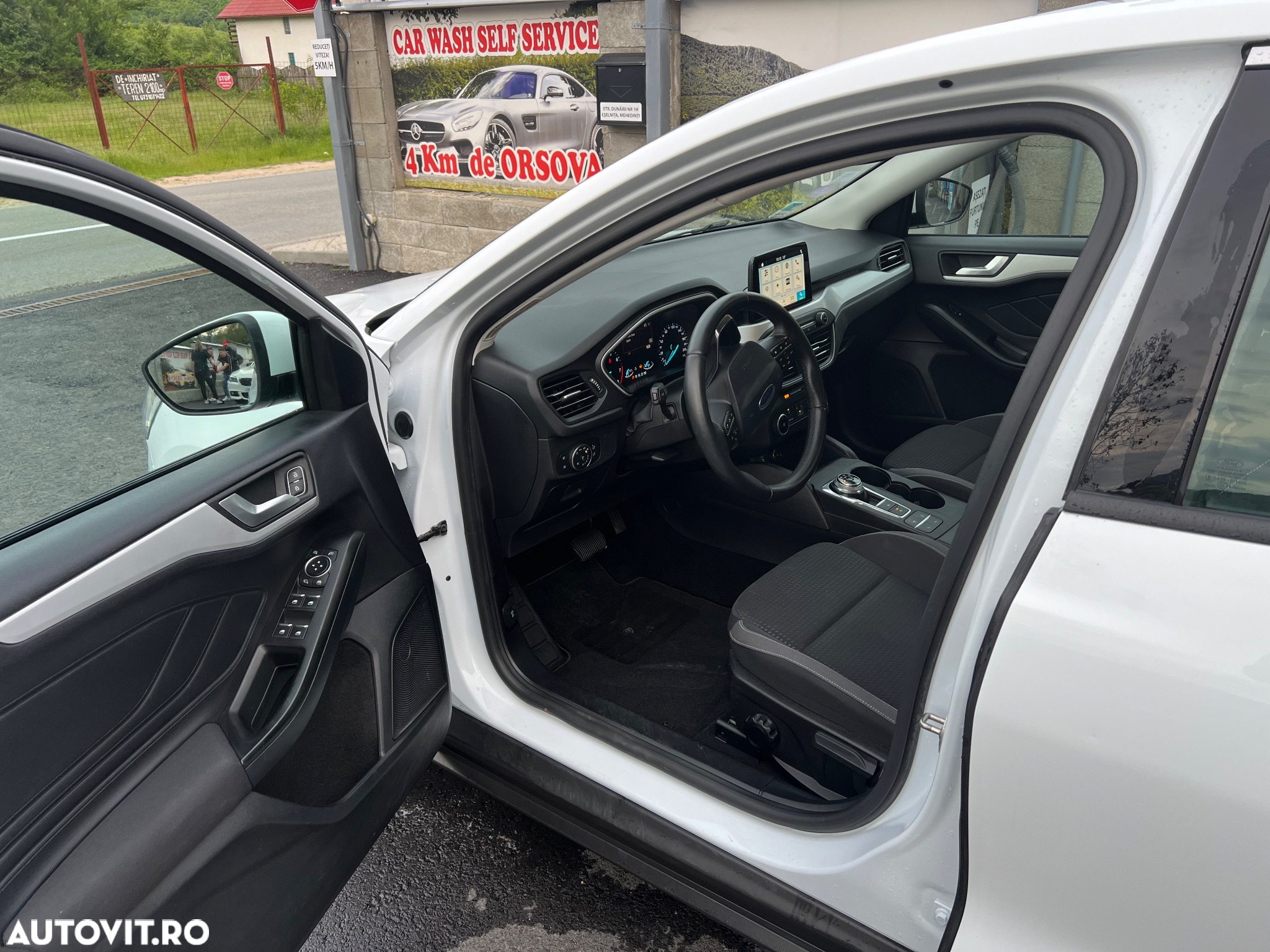 Ford Focus 1.0 EcoBoost Active - 9
