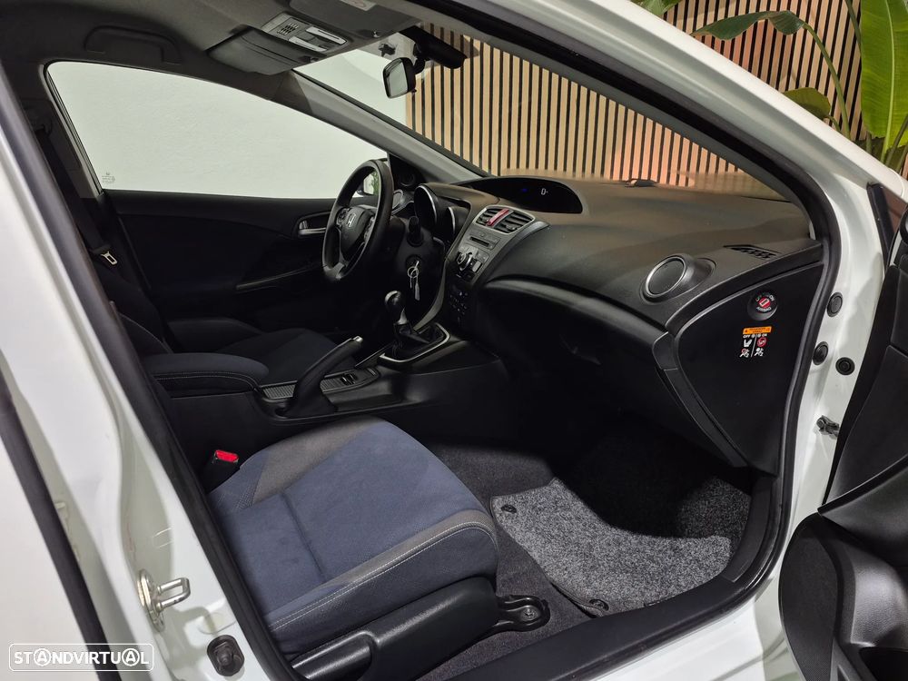 Honda Civic Tourer 1.6 i-DTEC Elegance - 12