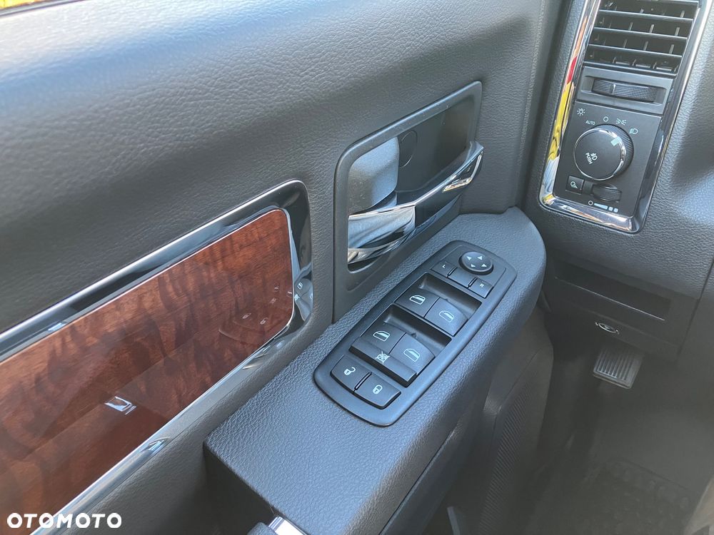 Dodge RAM 5.7 4x4 - 26