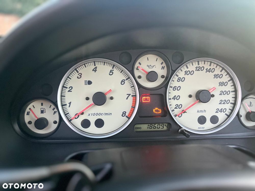 Mazda MX-5 1.8 16V - 15
