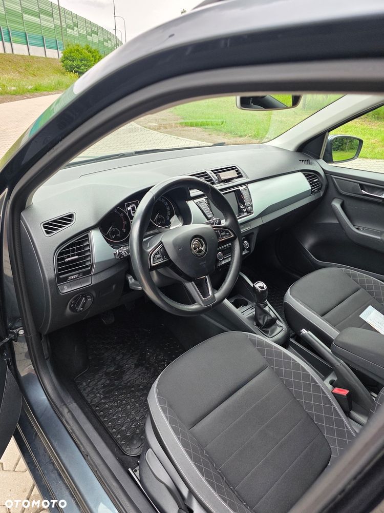 Skoda Fabia 1.0 TSI Style Color - 6