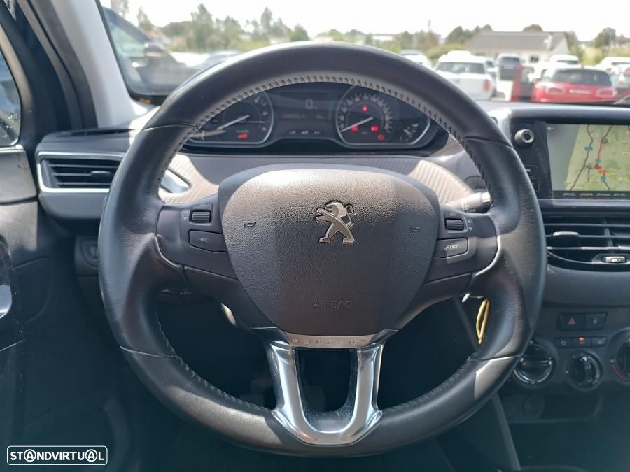 Peugeot 2008 1.5 BlueHDi Signature - 10